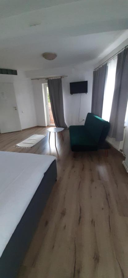 Piccola Italia Casa Racovita คลูจ-นาโปกา ภายนอก รูปภาพ