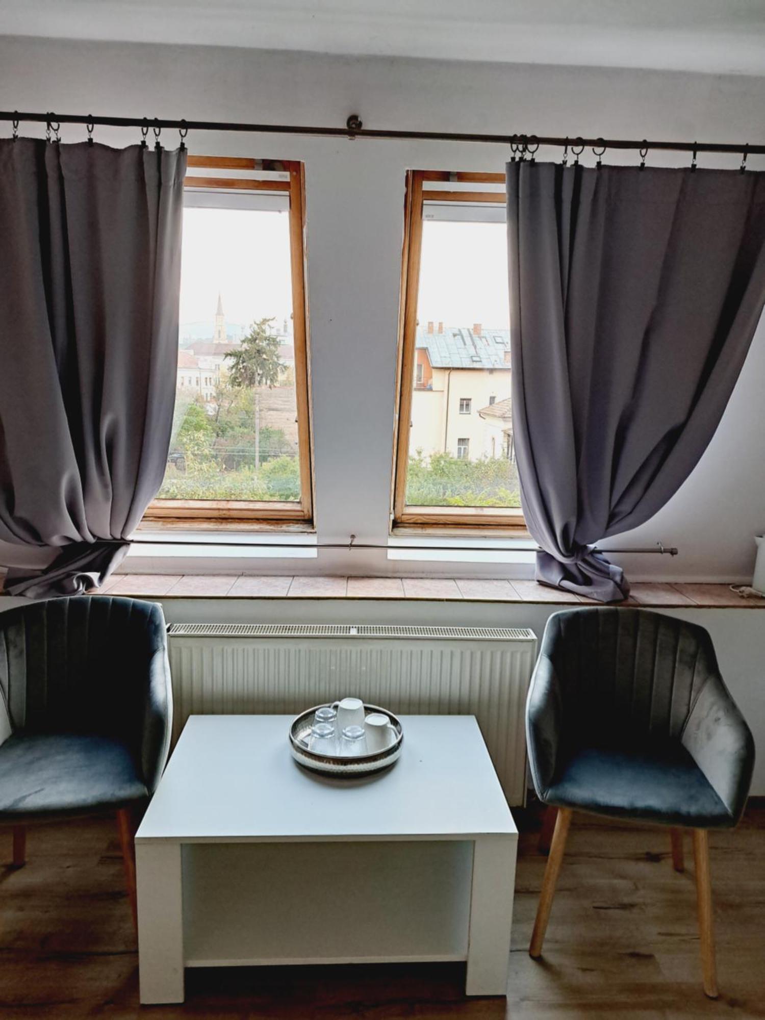 Piccola Italia Casa Racovita คลูจ-นาโปกา ภายนอก รูปภาพ